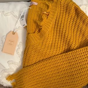 Yellow long sleeve sweater